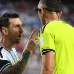 El árbitro que tuvo un cruce con Messi en el Mundial rompió el silencio: qué dijo sobre ese epidosio viral