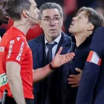 Video: el escandaloso cruce de Almeyda con el árbitro durante el empate entre el Sevilla y el Alavés de Coudet