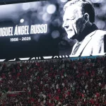 Video: el emocionante minuto de silencio en River-Sarmiento en honor a Russo