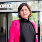 Mónica Szurmuk: “Tenemos la responsabilidad de seguir contando las historias de las víctimas infantiles de la dictadura”