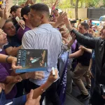 A días de las elecciones, Javier Milei desembarcó en Chaco y Corrientes e insistió: “No aflojen”