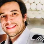 Quién era el instructor de vuelo que murió al caer de un avión y qué fue lo que pasó, según su alumna