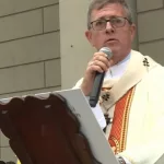 “No queremos vivir en una intolerancia que nos divide”: el nuevo llamado al diálogo de García Cuerva en plaza de Mayo