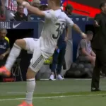 Mastantuono en media hora: amarilla de calentura y dolor