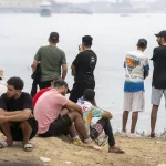 España asegura que 48.300 de las más de 50.000 personas que entraron ya regresaron a Marruecos y eleva los muertos a 57