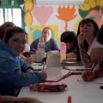 La arquitecta rosarina que fundó Orillas, una asociación que derriba fronteras con educación