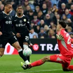 Quién es el brasileño que le hizo tres goles al Dibu Martínez