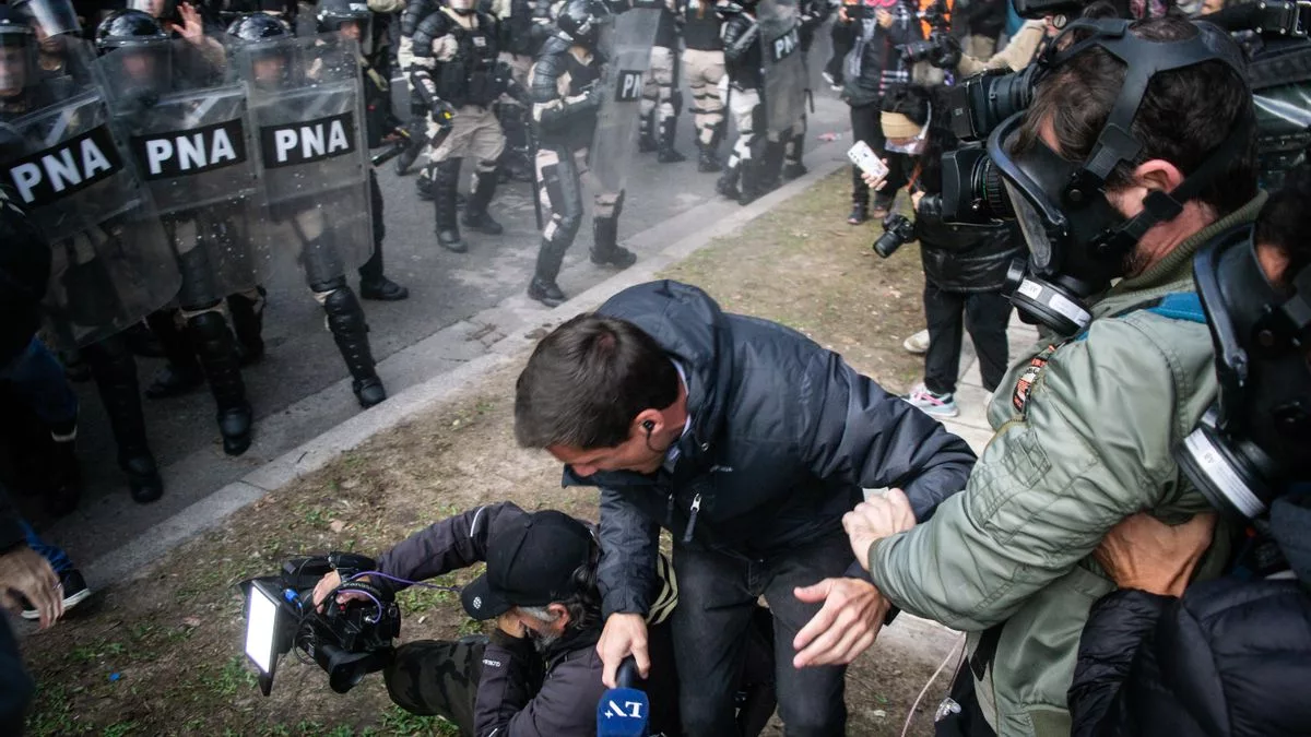 Represión a la prensa