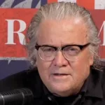 Steve Bannon: un paso al más allá