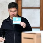 “Con o sin Cristina”: Kicillof emprende el camino a 2027 ante el desafío de fundar un juego propio