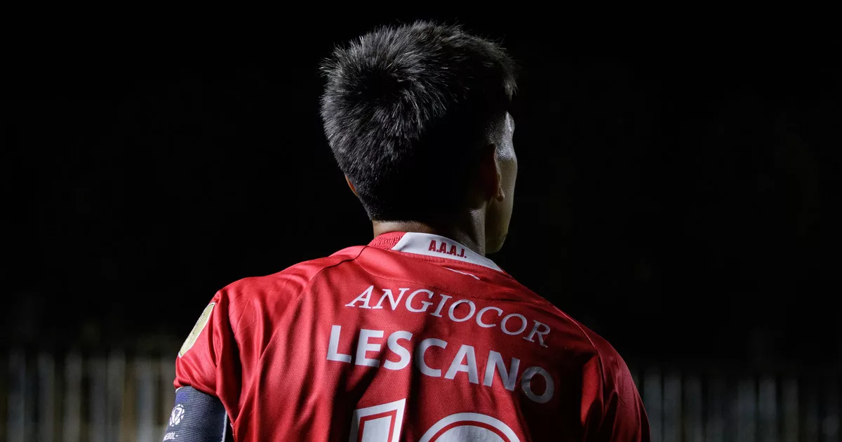 Lescano, en el radar de Boca: las necesidades de los dueños de su pase que le abren la puerta al Xeneize