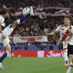 River cayó ante Gimnasia, se complica para clasificar a la Libertadores 2026 y el Monumental estalló de furia