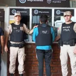 Irregularizar para perseguir: la crueldad de la política migratoria en la era Milei