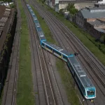 En videos y fotos, cómo quedó por dentro el tren del Sarmiento que descarriló cerca de la estación Liniers