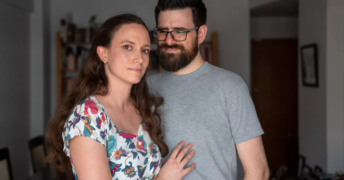 Mundos íntimos. Soy católica, practicante. Mi novio es judío y nos vamos a casar: convivirán domingos de misa y viernes de velas.