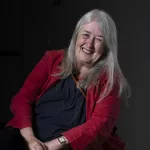 Mary Beard, historiadora: “Pensar que cualquier tiempo pasado fue mejor es absurdo, siempre fue peor”