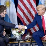 Milei viaja a Washington para verse con Trump y busca transformar la foto en oxígeno político