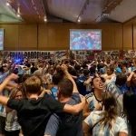 La fiebre por Messi volvió a Barcelona, convertida ahora en otra capital argentina, y hubo fiesta tras el triunfo ante Inglaterra