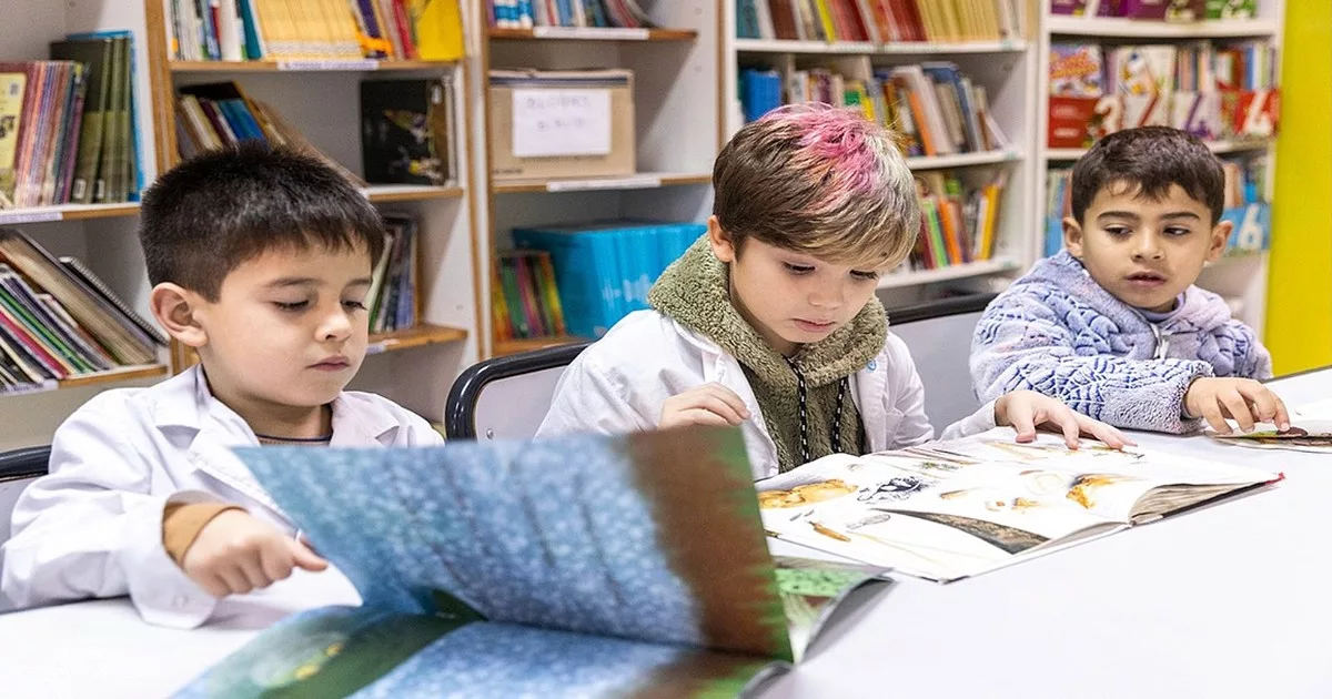 Ayuda Escolar marzo 2026: fechas de cobro y cuánto paga ANSES