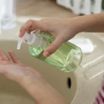 La ANMAT prohibió la comercialización de dos marcas de jabones líquidos