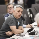 Bloques opositores avanzaron en Diputados con el proyecto para restringir los DNU de Milei