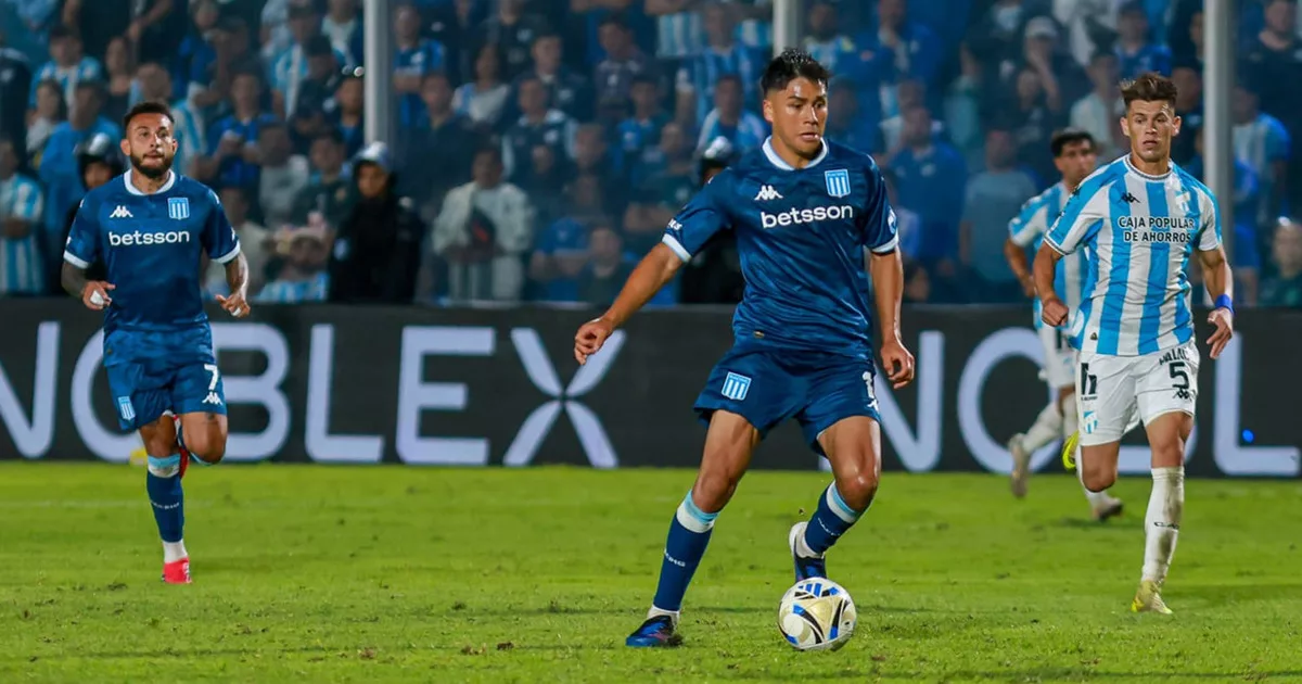 Pizarro debutó en Racing: del elogio de Costas a la opción "imposible" para la Academia