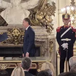 Santilli juró como jefe de Gabinete ante Milei, con Adorni a su lado y gobernadores como invitados