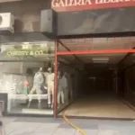Incendio en una galería de Retiro movilizó a bomberos y al SAME