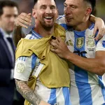 Lisandro Martínez: el rasgo de Messi que “es difícil de conseguir” y el gran gesto de dos compañeros de Selección