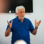 Las duras declaraciones del presidente de Colón contra José Neris: “Se está arruinando la carrera”