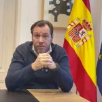 Óscar Puente recurre a un esperpéntico argumento para explicar por qué el AVE no llega a Málaga