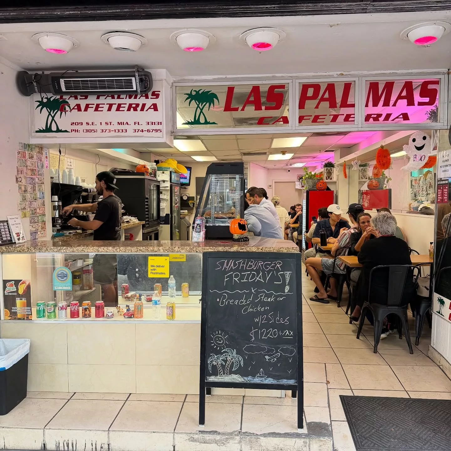 La cafetería enfrentó este año gastos que no pudo solventar y por eso sus dueños decidieron cerrar sus puertas (Instagram/@palmasmiami)