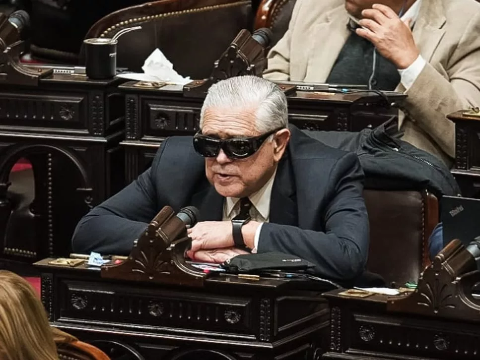 López Murphy: “Sacar los impuestos por tres días es un disparate