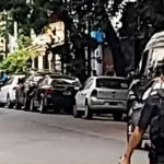 Fuerte operativo policial frente al Congreso por un paquete sospechoso al lado de una cabina de gas