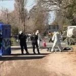 Murió un hombre de 89 años cuando caminaba junto a su bicicleta y lo aplastó un rodillo neumático: en la zona realizaban obras viales