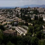 Un archivo con vistas a la Alhambra para guardar la memoria de Granada