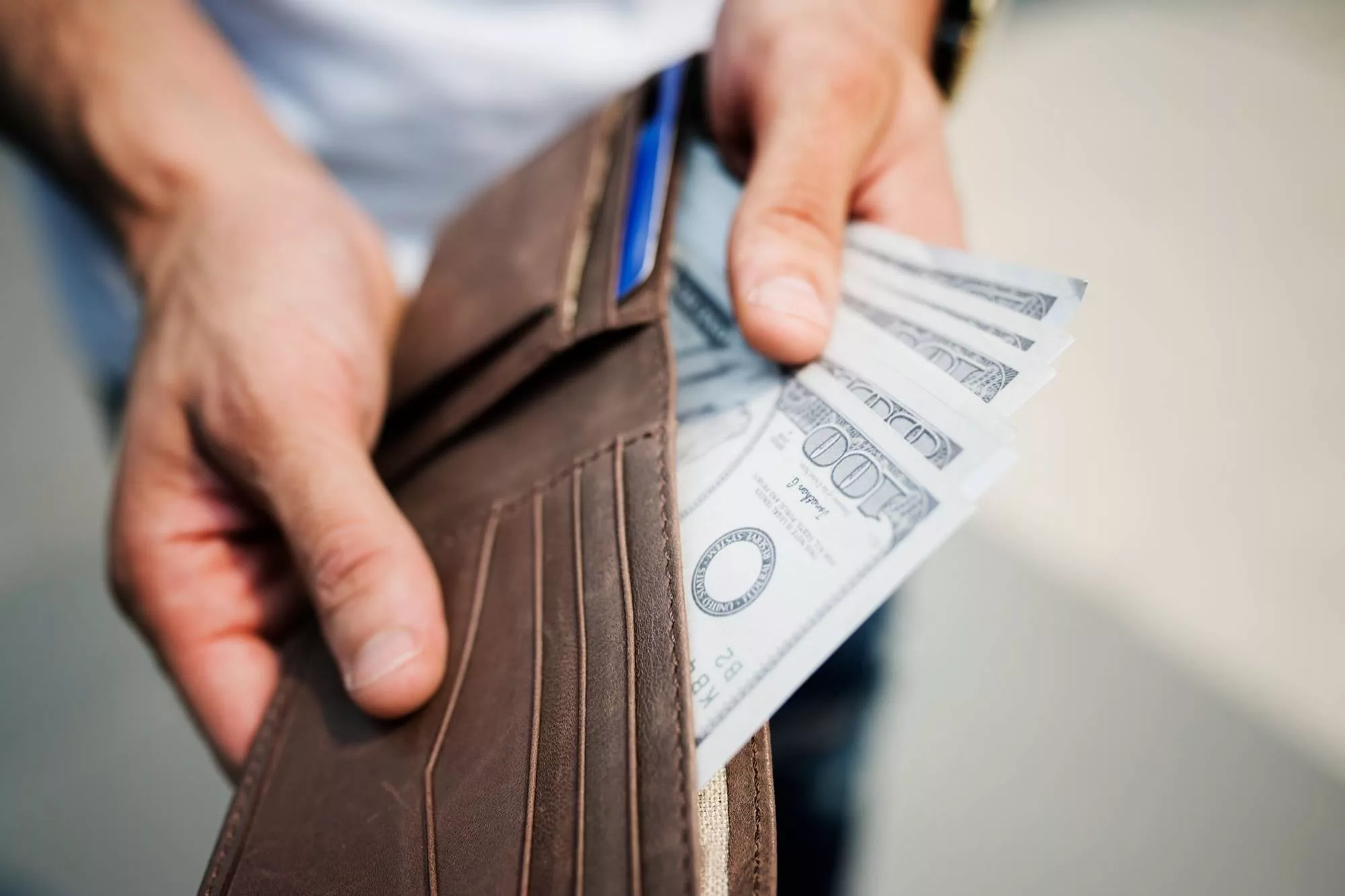 Florida analiza un proyecto de ley que permitiría excepciones al salario mínimo estatal para programas de aprendizaje laboral