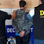 Discutió con su hermano, agarró un cuchillo y lo mató