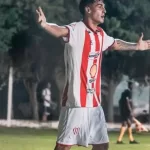 Luto en el fútbol: murió un jugador de 22 años que había sufrido un ACV tras un partido