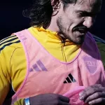 Horas clave para Cavani por su lesión y su futuro