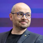 Google nombra científico jefe al premio Nobel Demis Hassabis