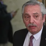 Ahora Alberto Fernández dice que el video con Tamara Pettinato y el “decime algo lindo” eran para Ernesto Tenembaum