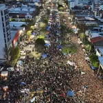 La última misa por el Indio Solari: hubo una fila de hasta 7 kilómetros para despedirlo en Villa Domínico