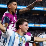 El relato del golazo de Julián Álvarez a Suiza en diferentes idiomas