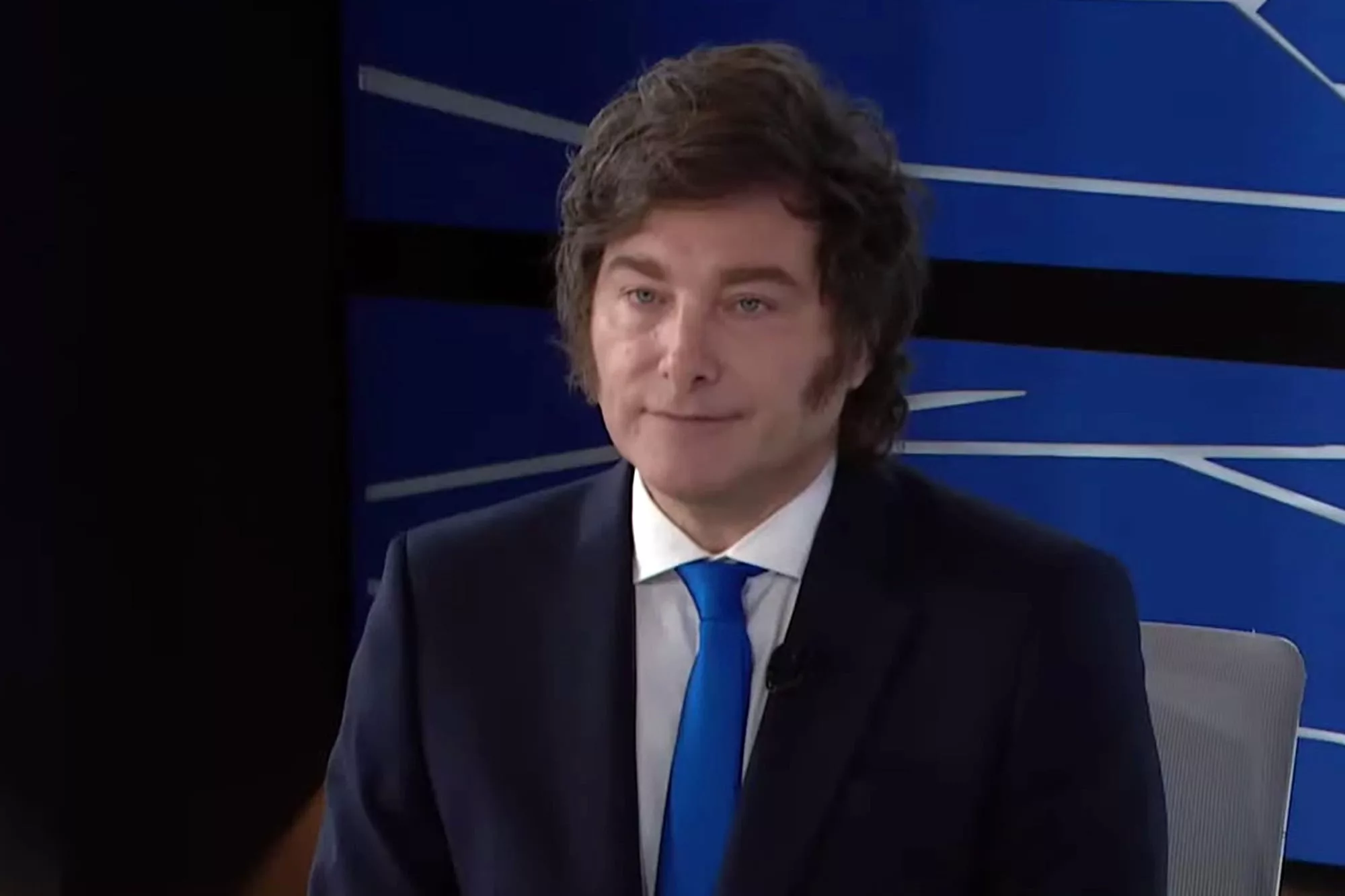 El exministro de defensa aseguró que Milei lo avergüenza