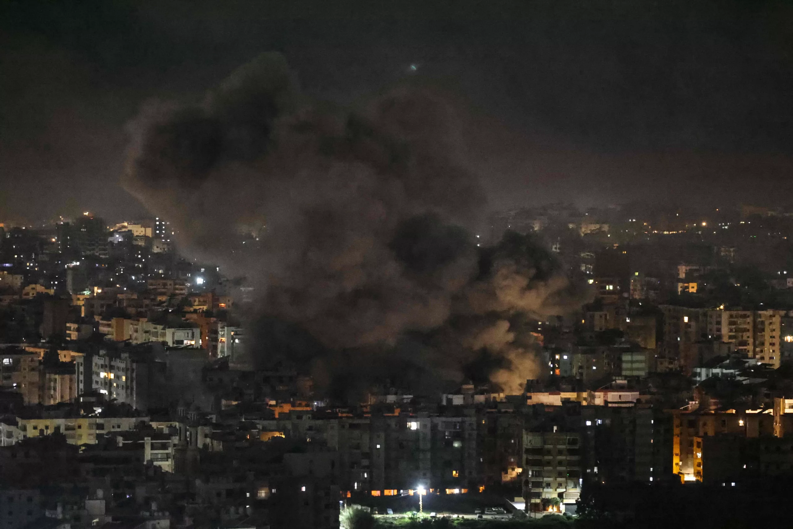 Ataques aéreos israelíes tuvieron como objetivo áreas en los suburbios del sur de Beirut