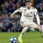 Un «zambombazo» de Valverde obra el milagro en Balaídos y resucita al Madrid en el 94’