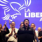 Milei cerró la campaña en Rosario: pronosticó un triunfo nacional con todos sus candidatos y acusó al Congreso de “destituyente”