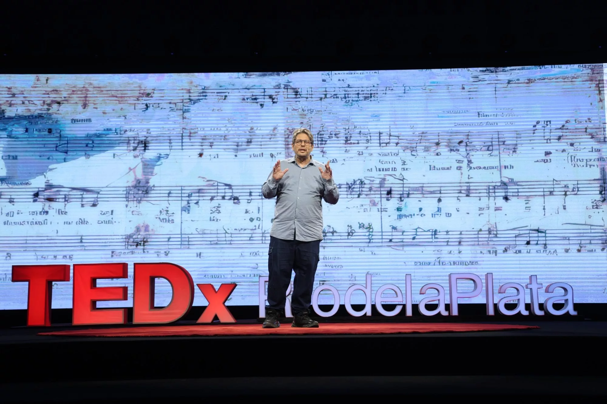 Cada charla invitó a detenerse, observar y descubrir nuevas formas de habitar el tiempo; Bruno Mesz conversó sobre el 