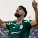 El golazo del Flaco López para Palmeiras y un sueño Mundial